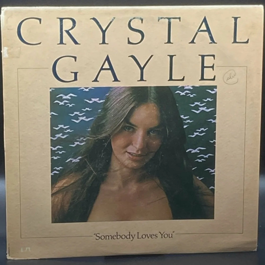 Crystal Gayle - Somebody Loves You