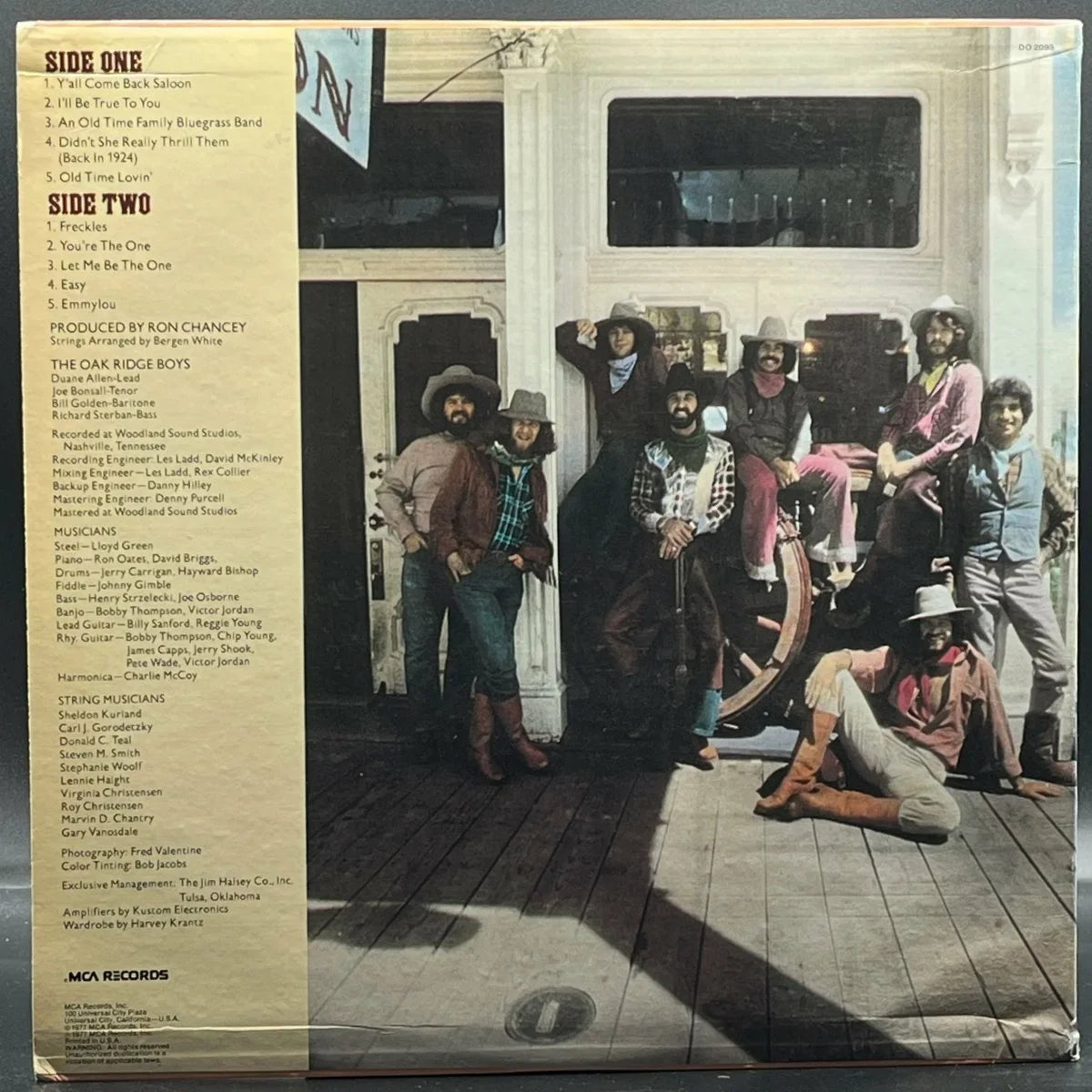The Oak Ridge Boys - Y'All Come Back Saloon